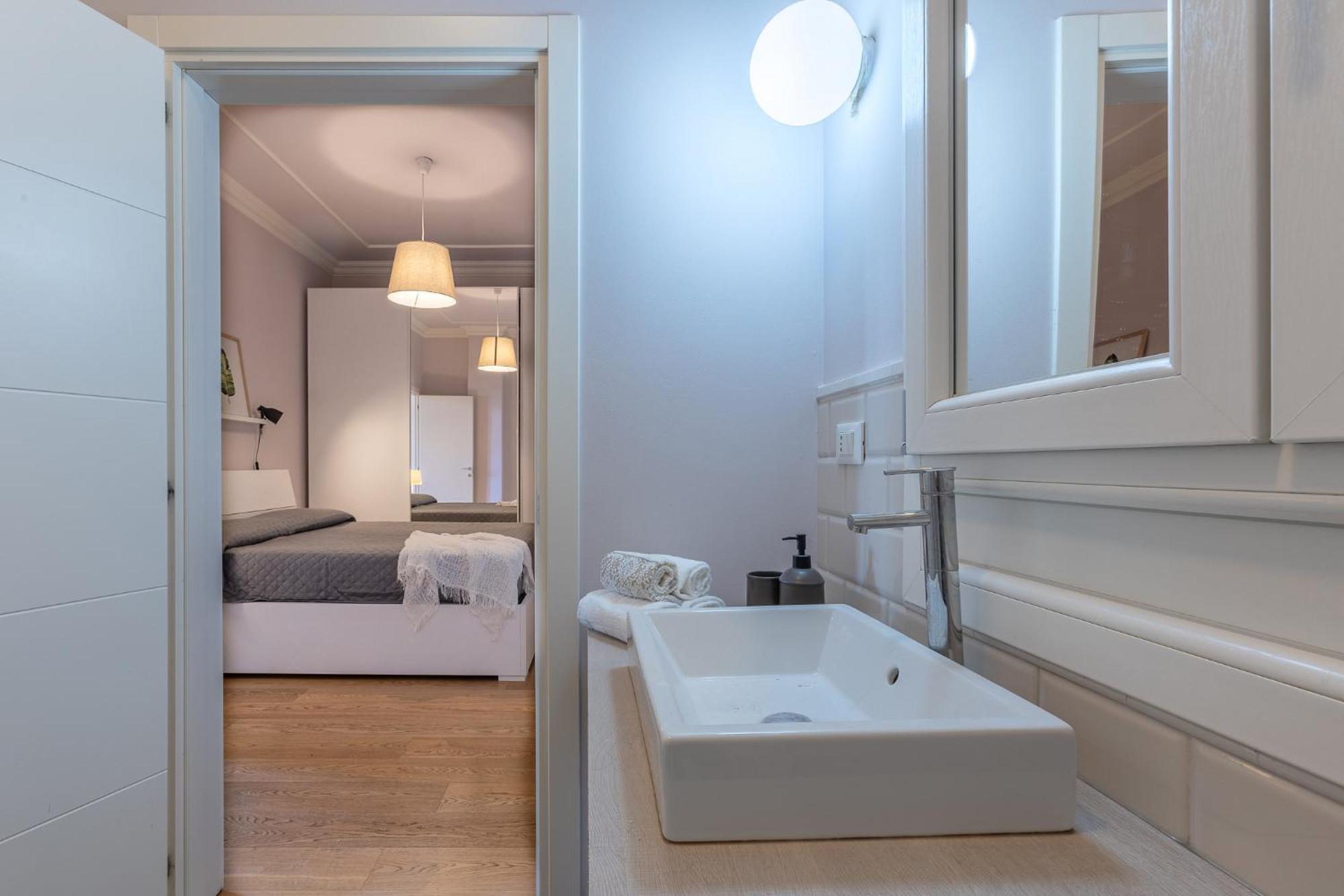Bolo Stay Central Apartment โบโลญญา ภายนอก รูปภาพ