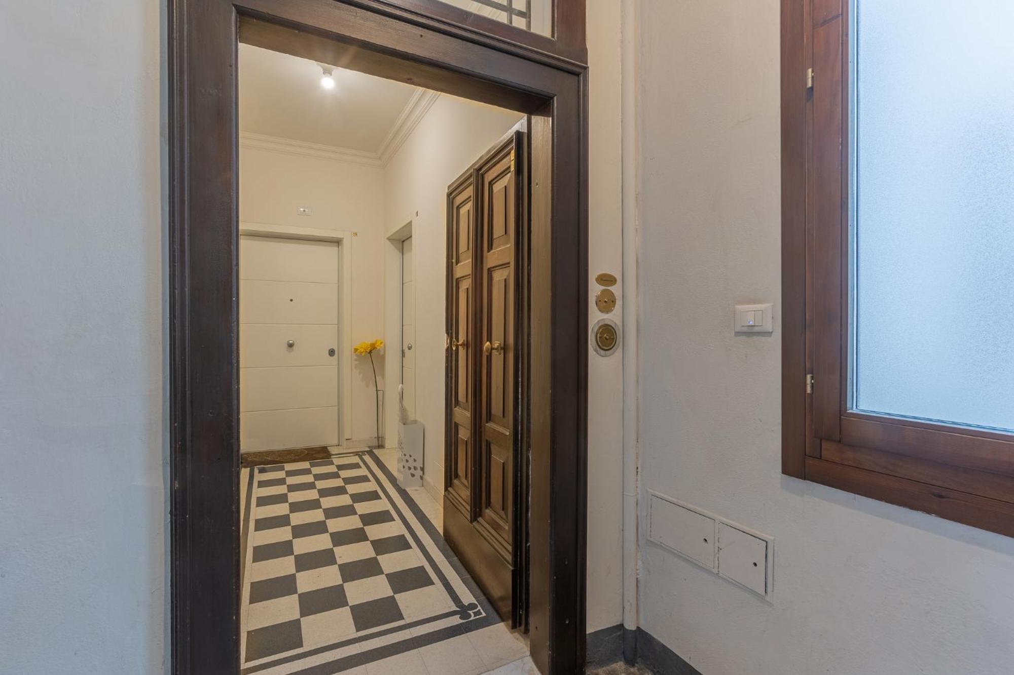 Bolo Stay Central Apartment โบโลญญา ภายนอก รูปภาพ